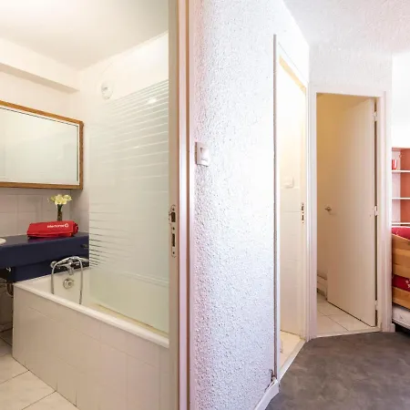 Trois Vallees 516 By Interhome Apartamento