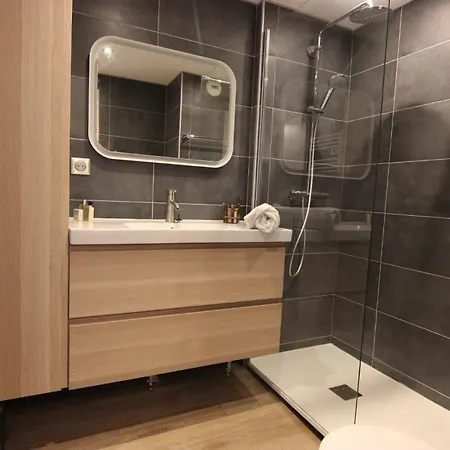 Trois Vallees 516 By Interhome