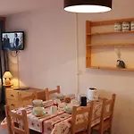 Appartement Trois Vallees 516 By Interhome *
